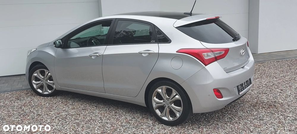 Hyundai i30 1.6 CRDi BlueDrive Comfort - 11