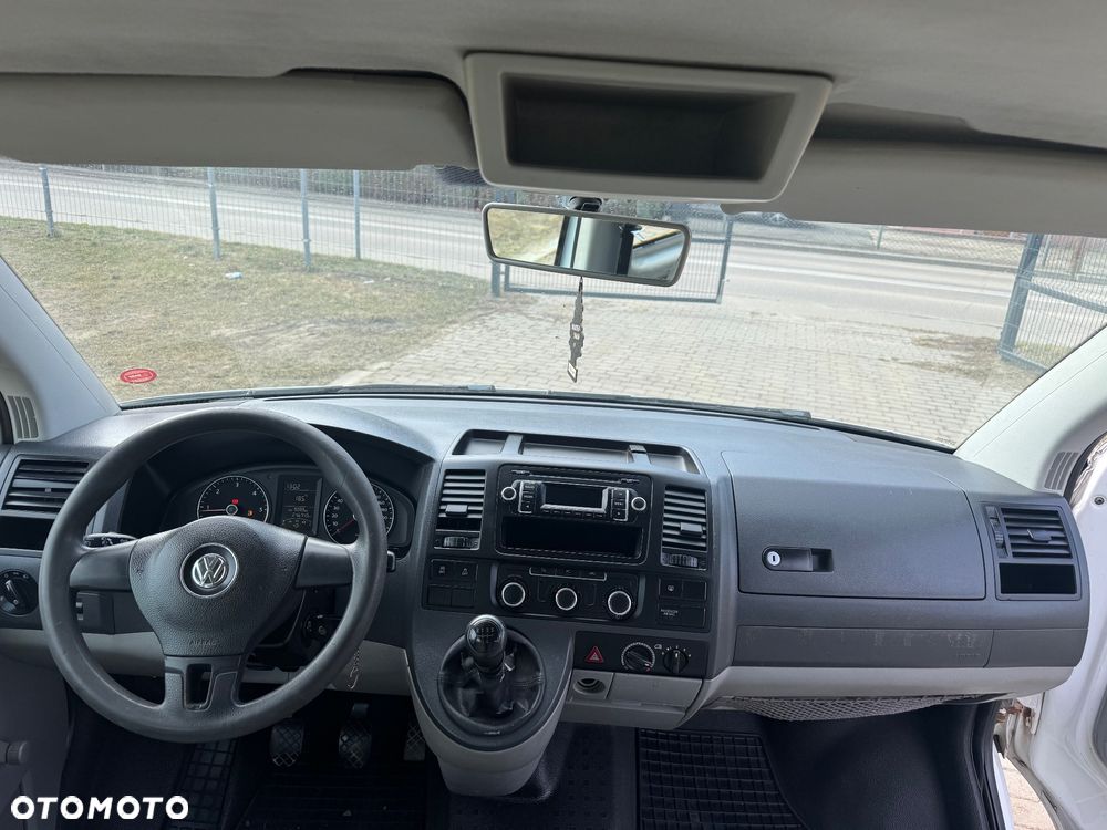 Volkswagen Transporter - 11