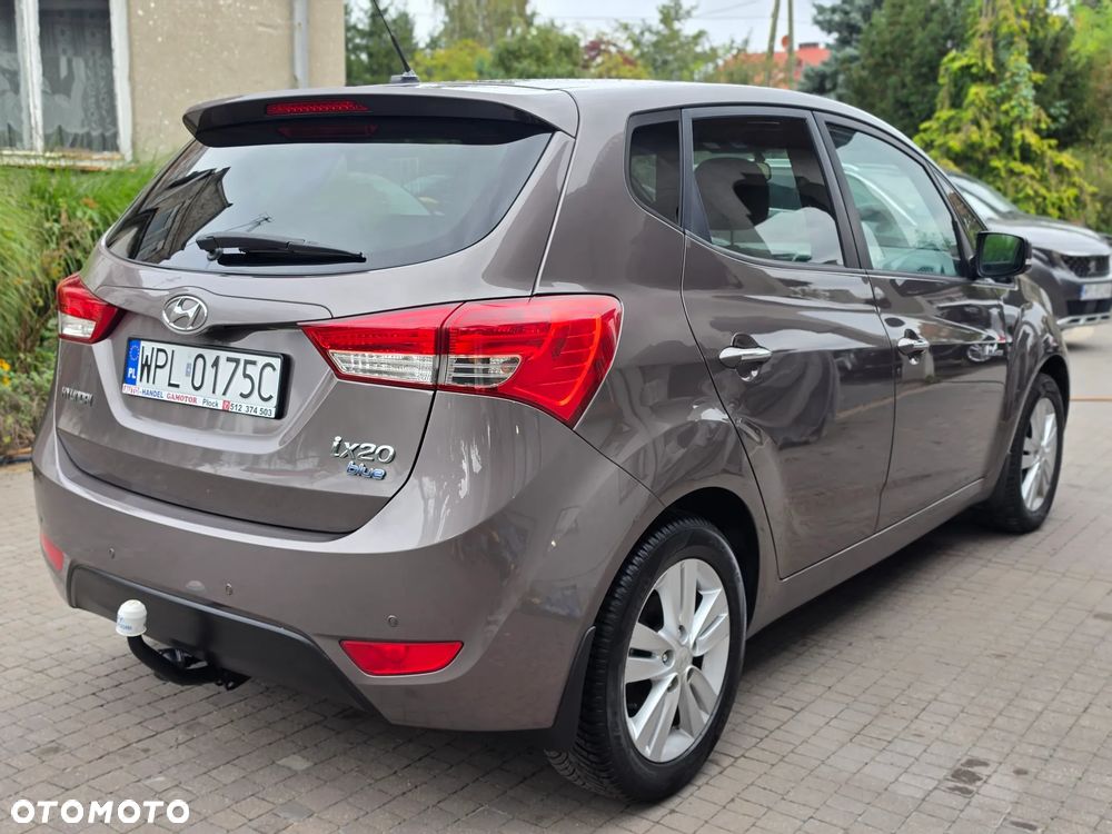 Hyundai ix20 - 12