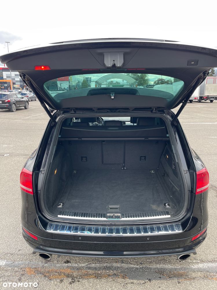 Volkswagen Touareg 3.0 V6 TDI BMT Perfectline R-Style - 9