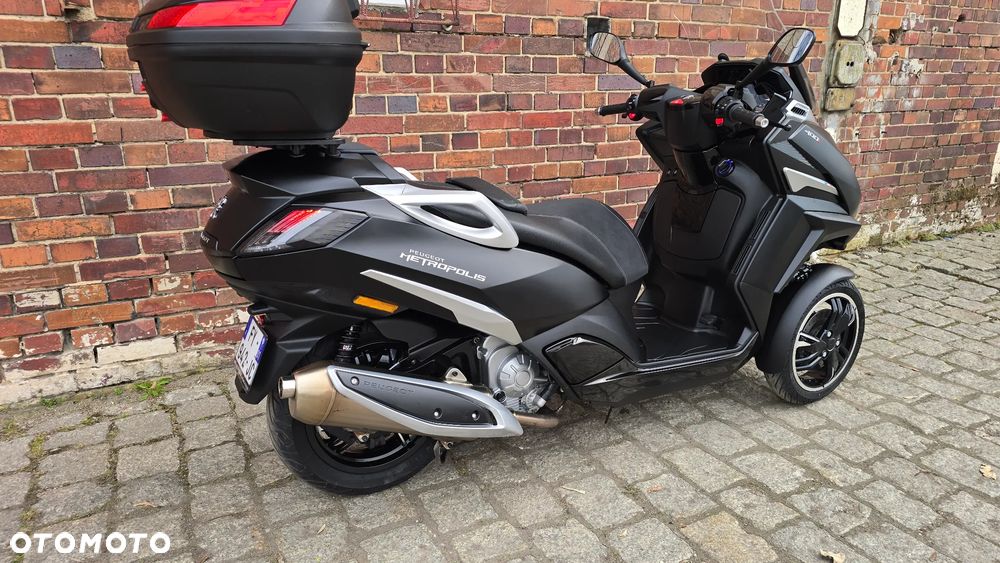 Peugeot Metropolis - 23