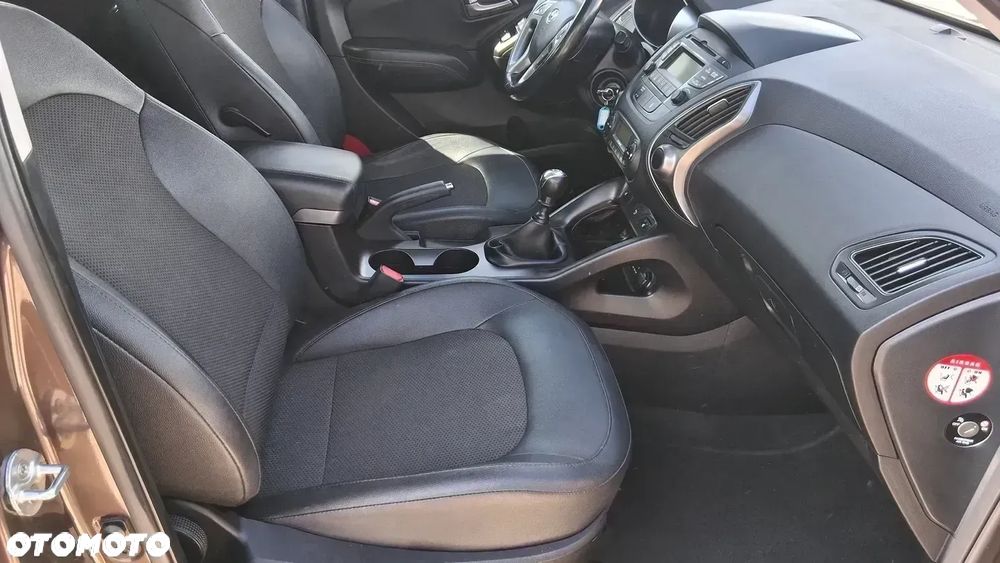 Hyundai ix35 1.6 2WD Fifa World Cup Edition - 15