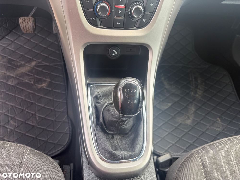 Opel Astra 1.7 CDTI - 22