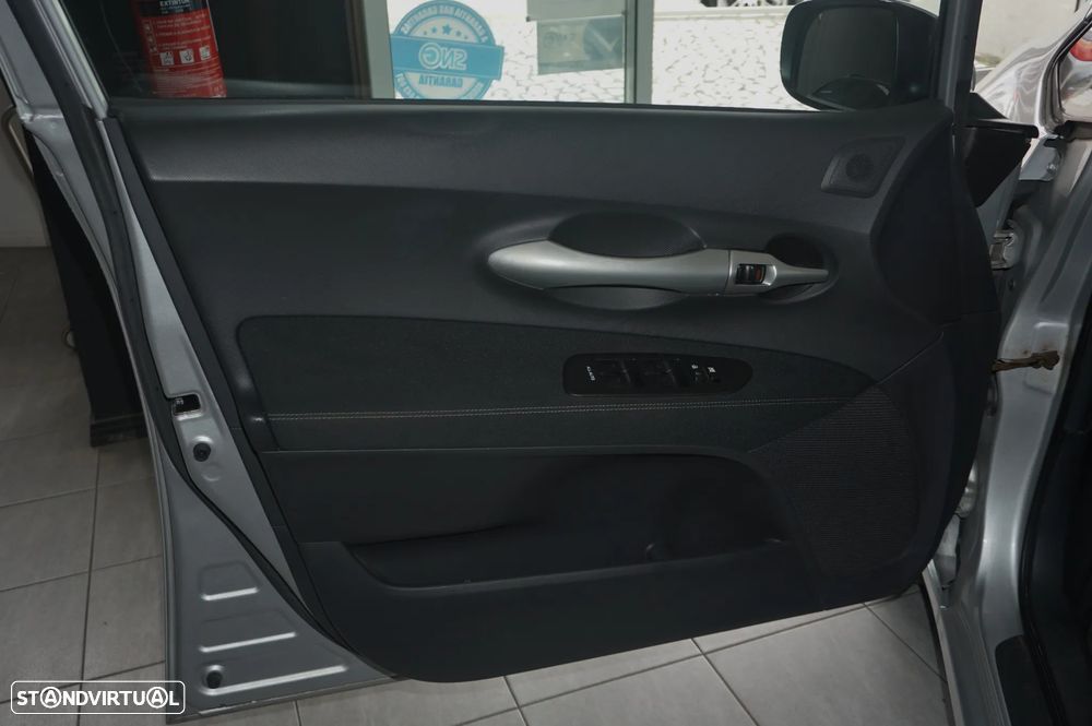 Toyota Auris 1.33 VVT-i ACtive+AC - 16
