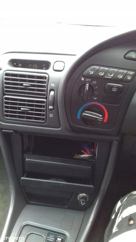 TOYOTA CELICA V 5 panel zaślepka radia ramka - 1