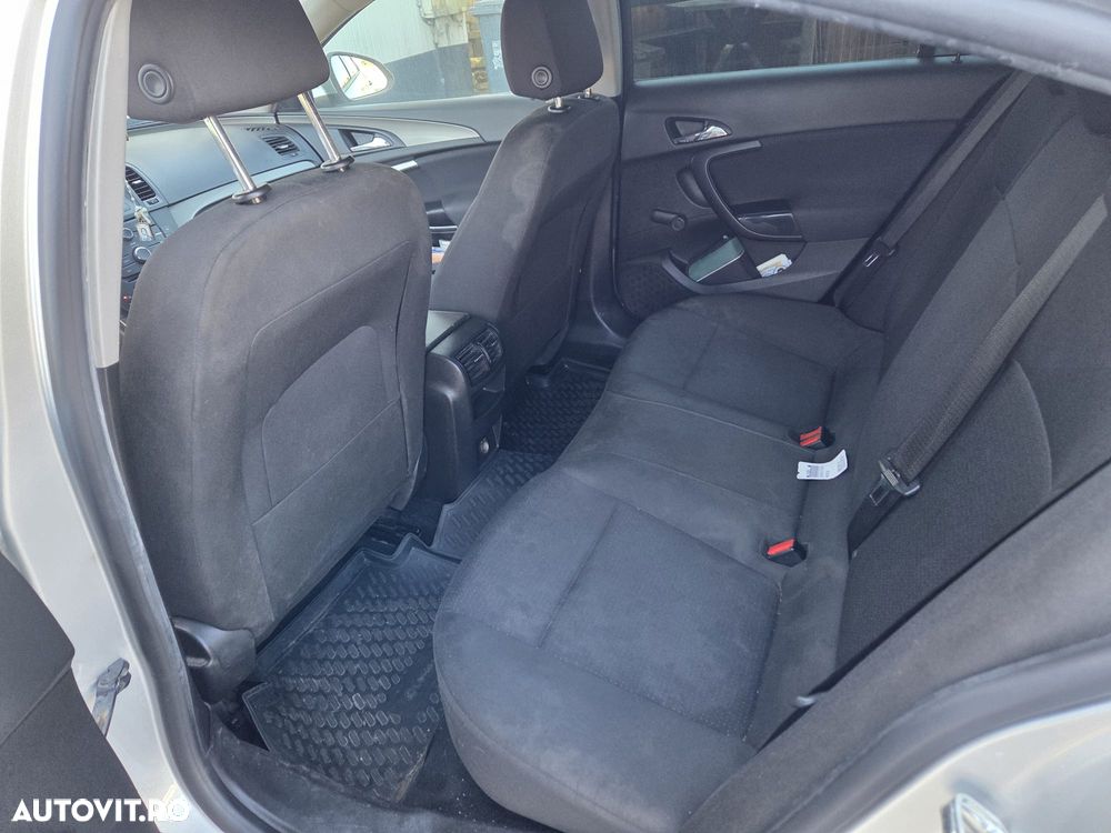 Opel Insignia - 7