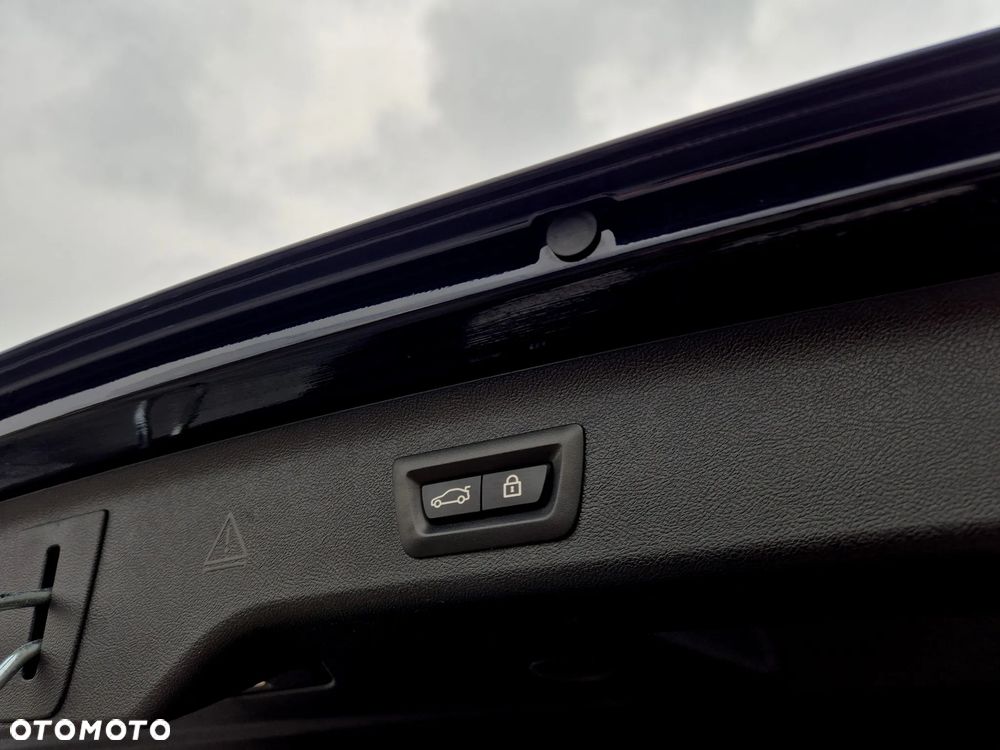 BMW Seria 5 530e M Sport sport - 34