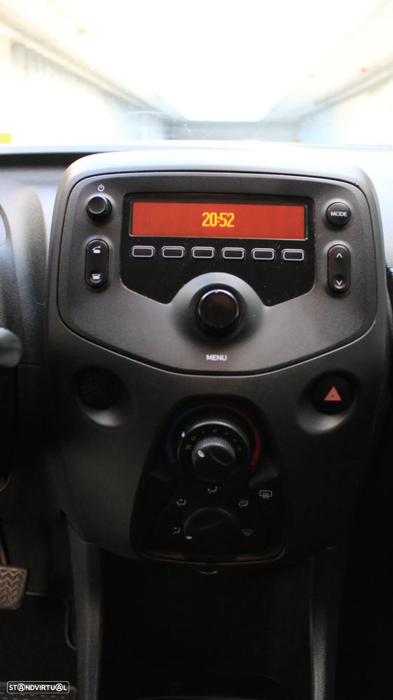 Toyota Aygo x-play - 51
