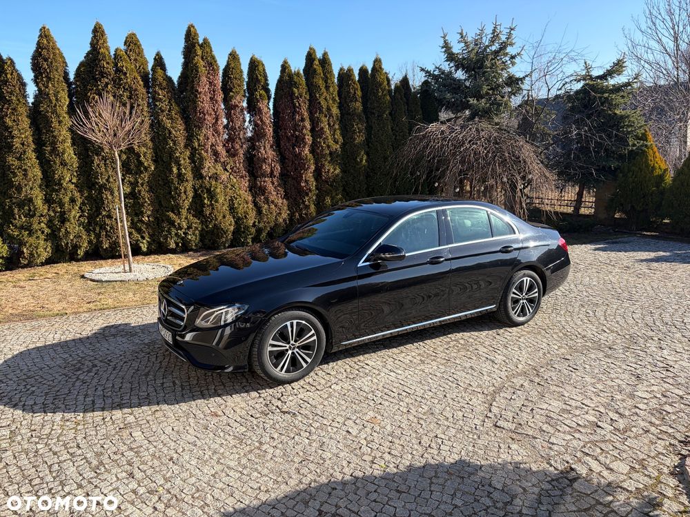 Mercedes-Benz Klasa E 220 d 9G-TRONIC Exclusive - 2