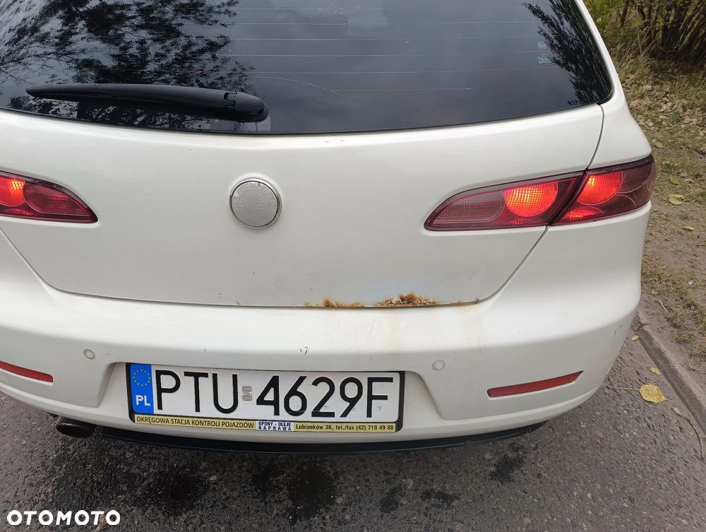 Alfa Romeo 159 1.9JTDM ti - 13