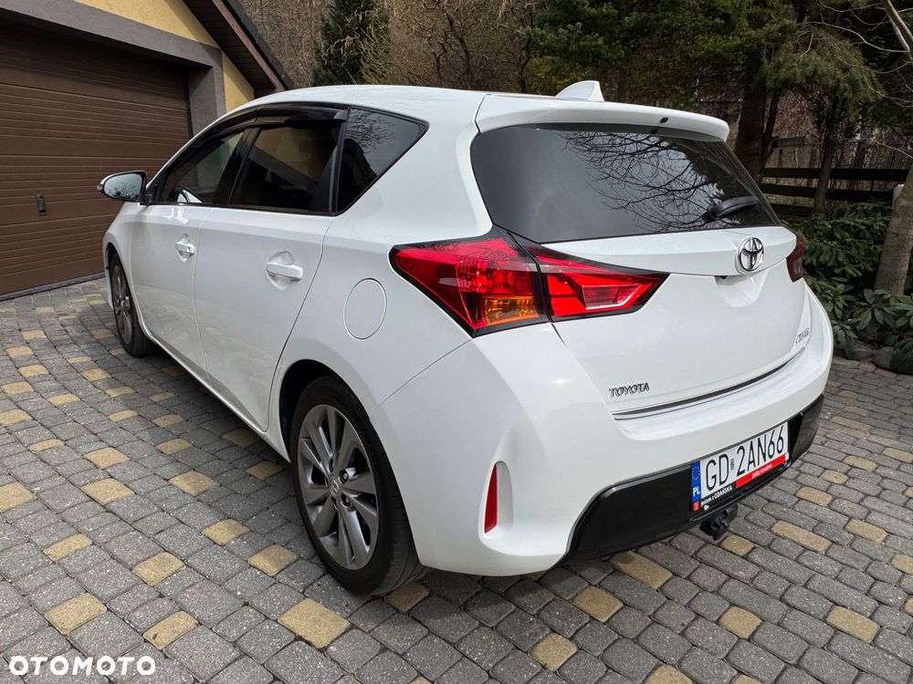 Toyota Auris 2.0 D-4D Prestige - 3