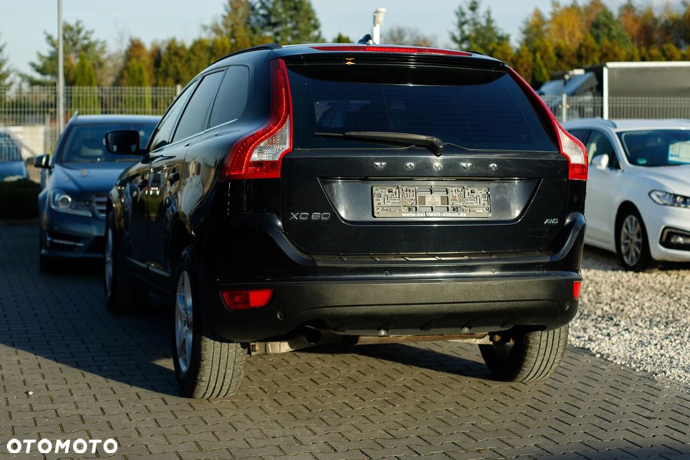 Volvo XC 60 2.4D AWD Kinetic - 10