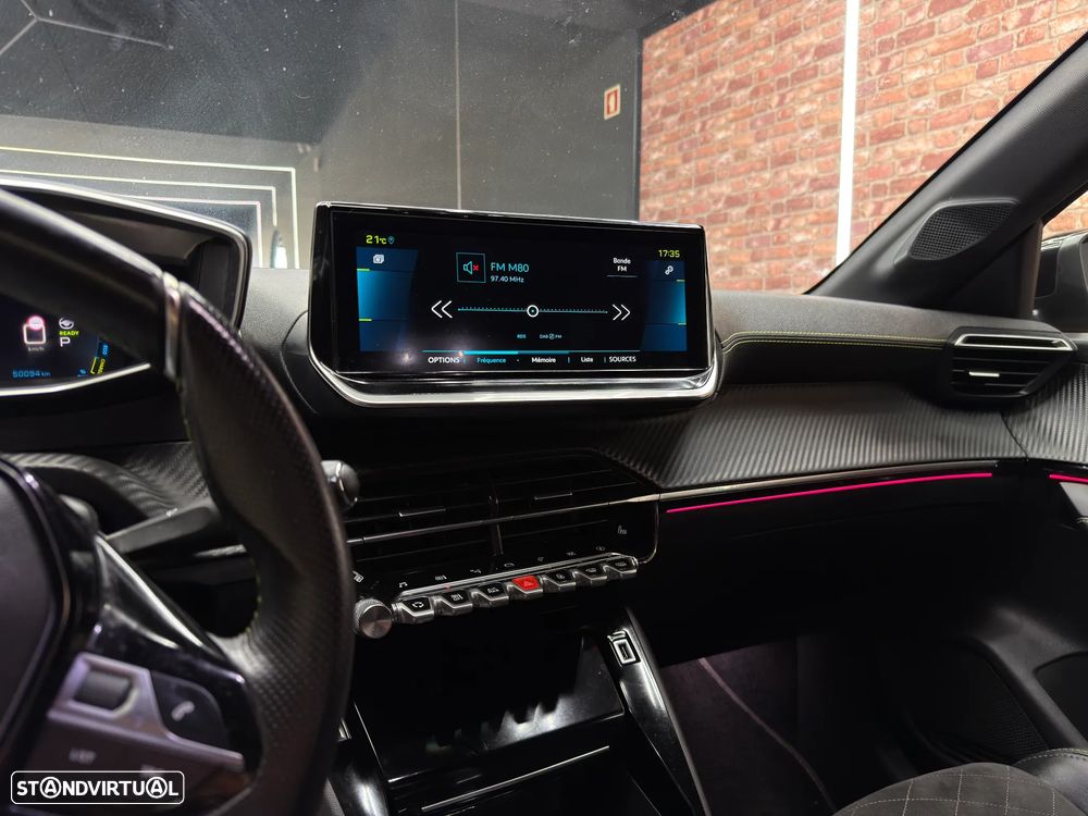 Peugeot e-208 GT Pack - 8