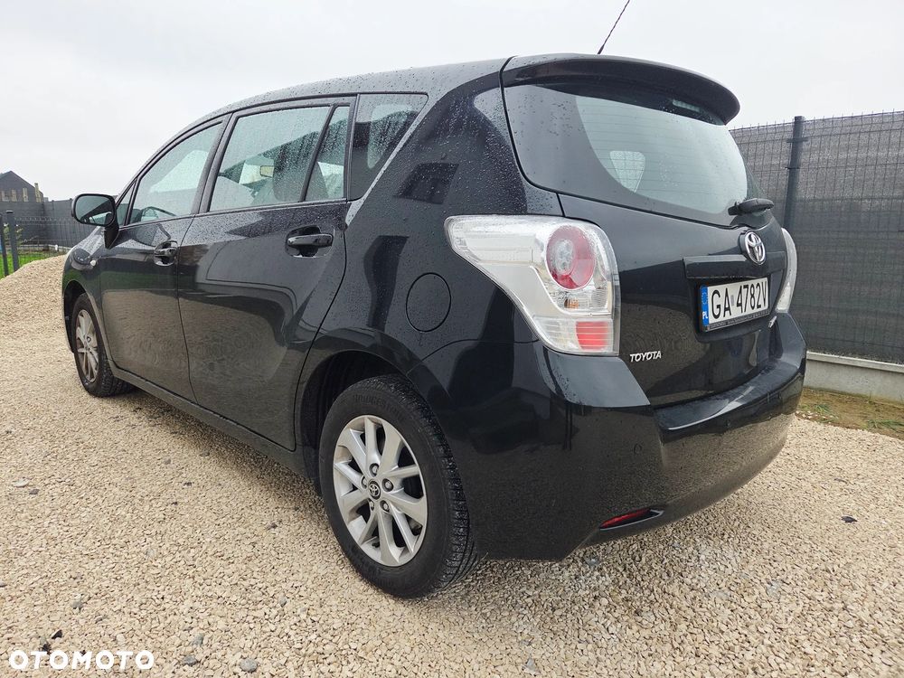 Toyota Verso 1.8 7-Sitzer Comfort - 2