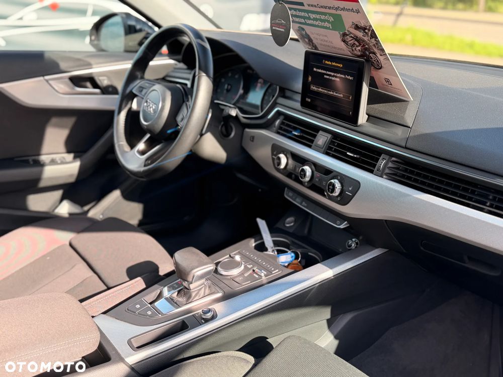 Audi A4 Avant 2.0 TDI ultra S tronic - 28