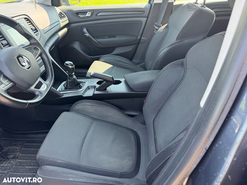 Renault Megane Blue dCi 116 Life - 9