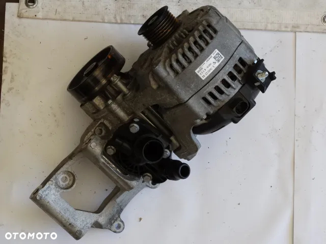 BMW F48 28i USA Alternator Pompa Wody Termostat Łapa 14V 180A 8601366 7640132 - 6