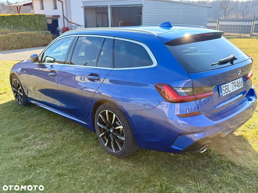 BMW Seria 3 320d xDrive MHEV M Sport sport - 3