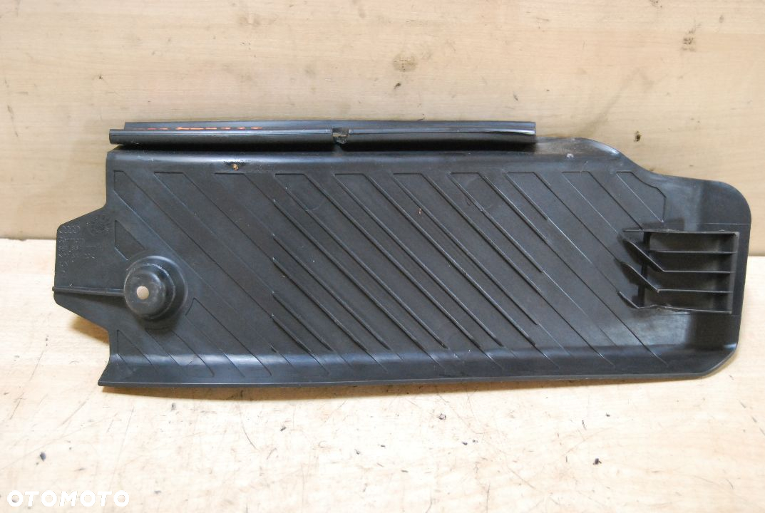 PODNÓŻEK STOPKA STOPNICA 8E1864777 AUDI A4 B7 B6 - 3