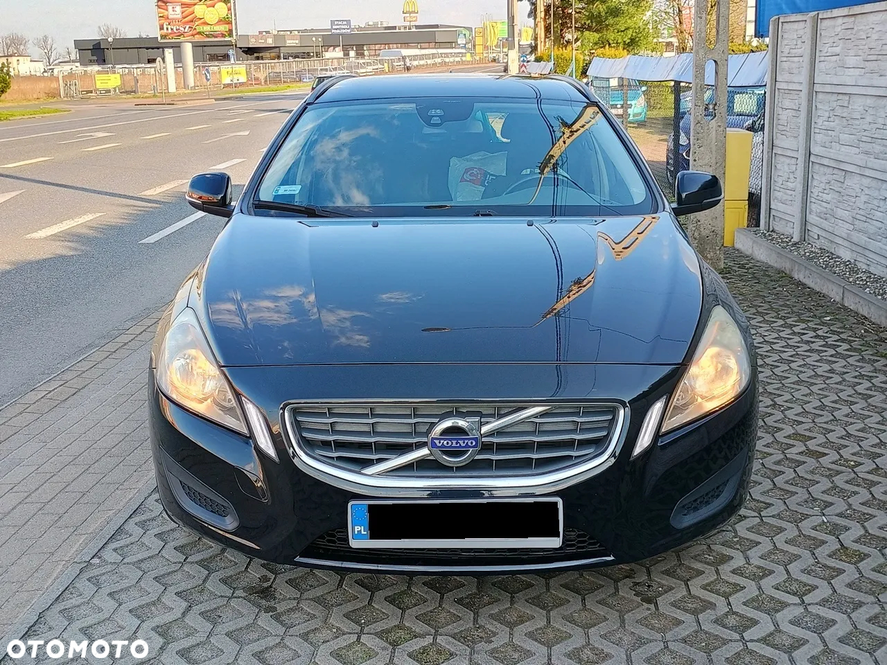 Volvo V60 DRIVe - 18