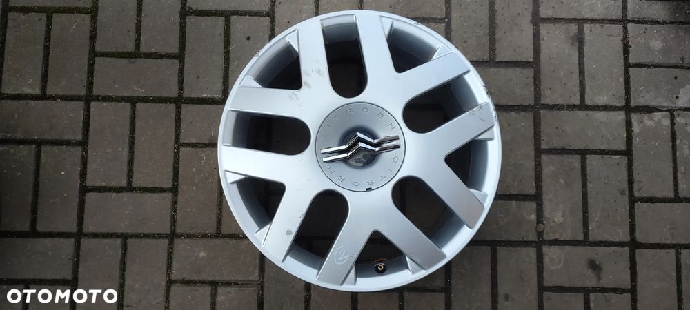 FELGI ALUMNIOWE 5x108 8Jx18 CALI ET33 fi 64 mm 8662733680 4 SZTUKI KOMPLET - 4