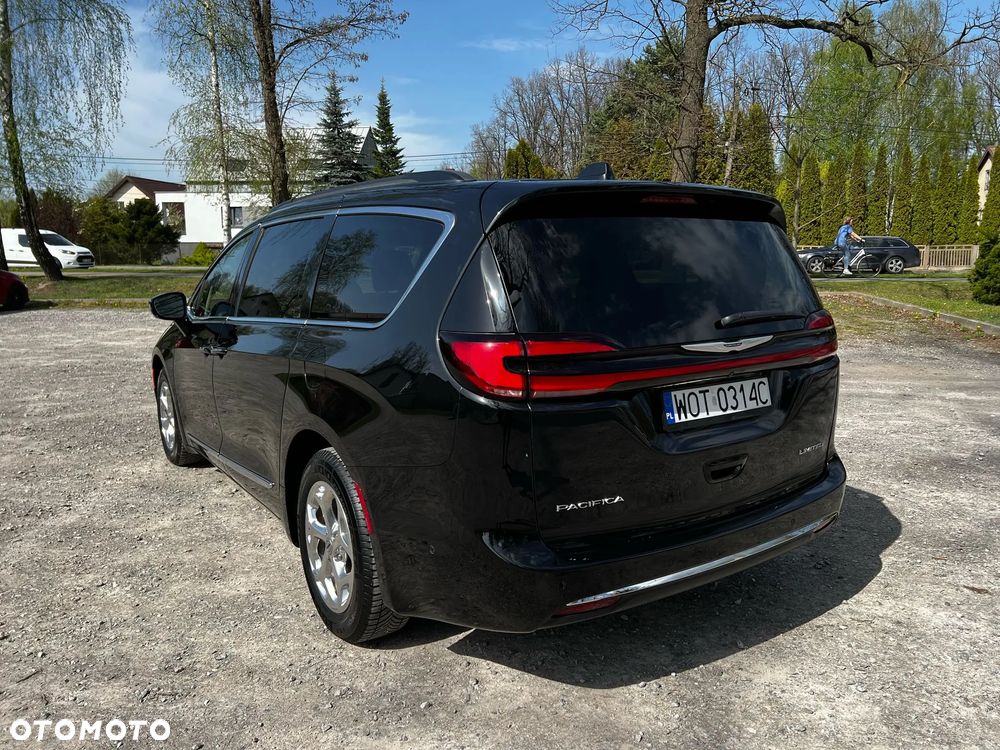 Chrysler Pacifica - 6