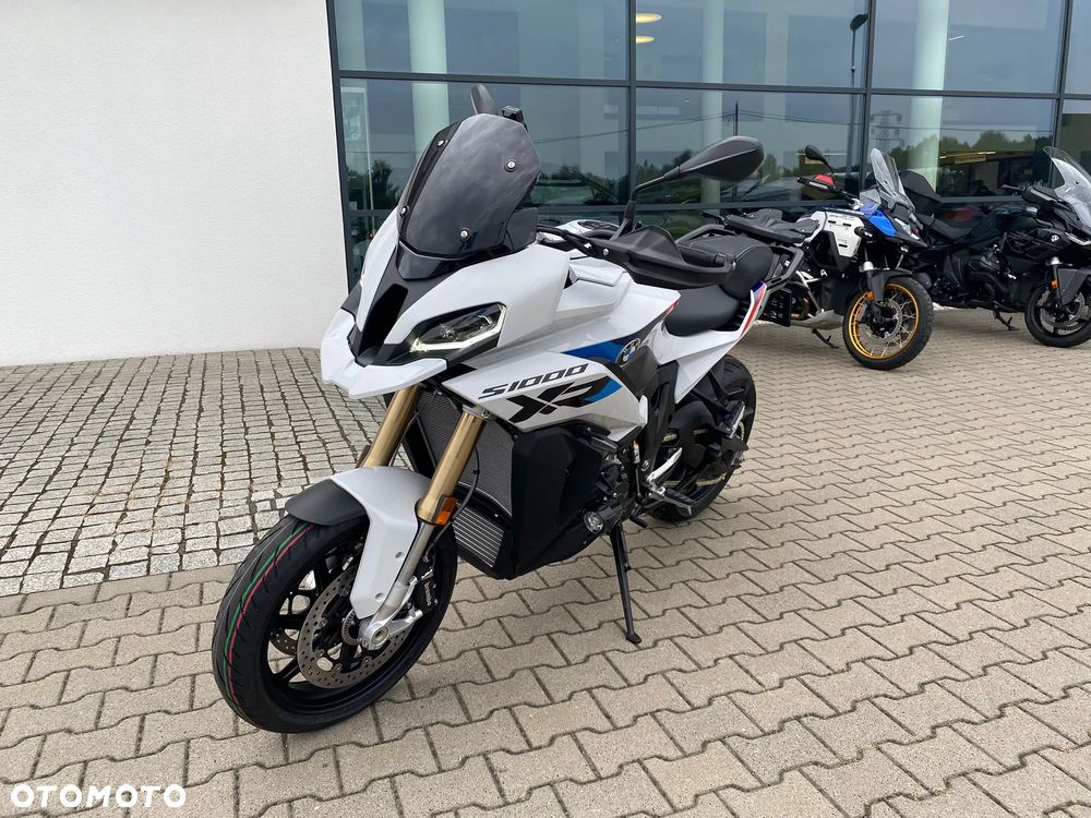BMW XR - 5