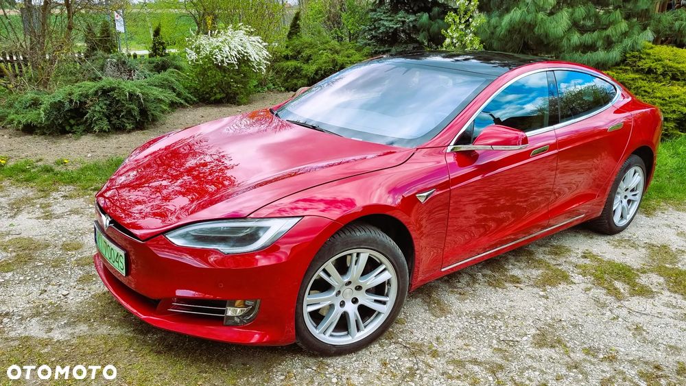 Tesla Model S - 11