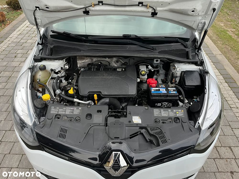Renault Clio 1.2 16V 75 Experience - 19