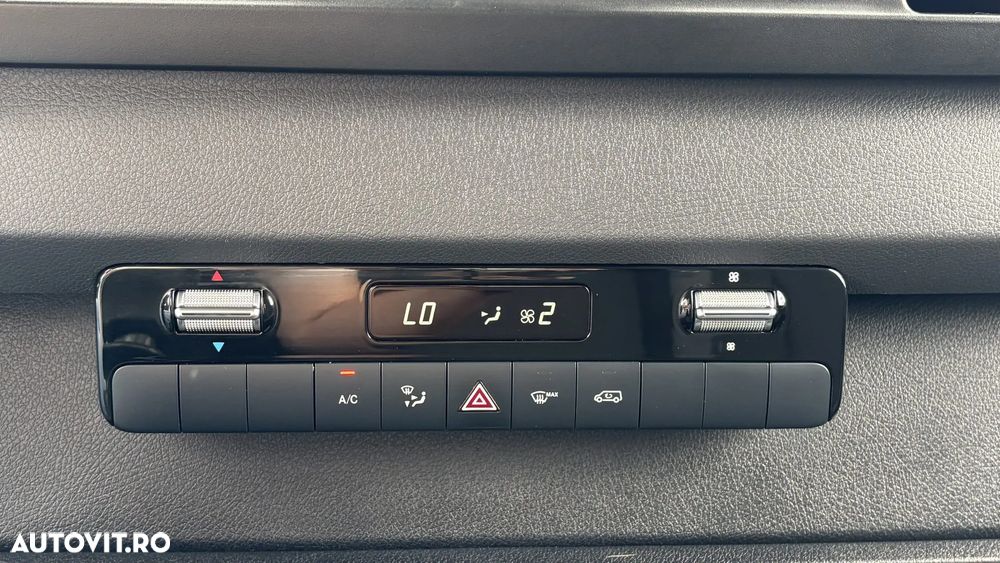 Mercedes-Benz Sprinter - 16