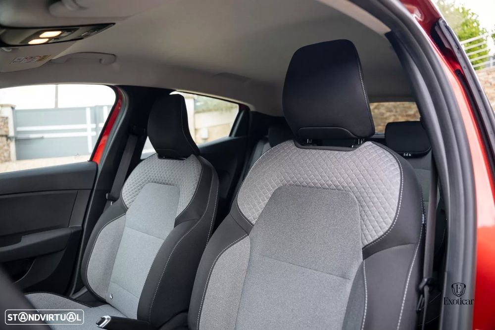 Renault Clio 1.0 TCe Techno - 17