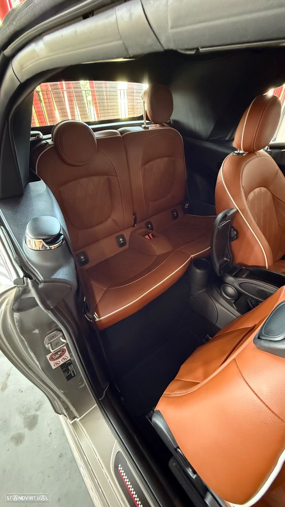 MINI Cabrio Cooper S Auto. Sidewalk - 24
