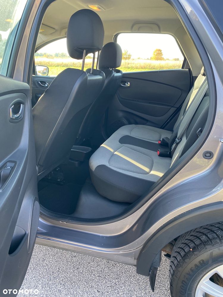 Renault Captur - 16