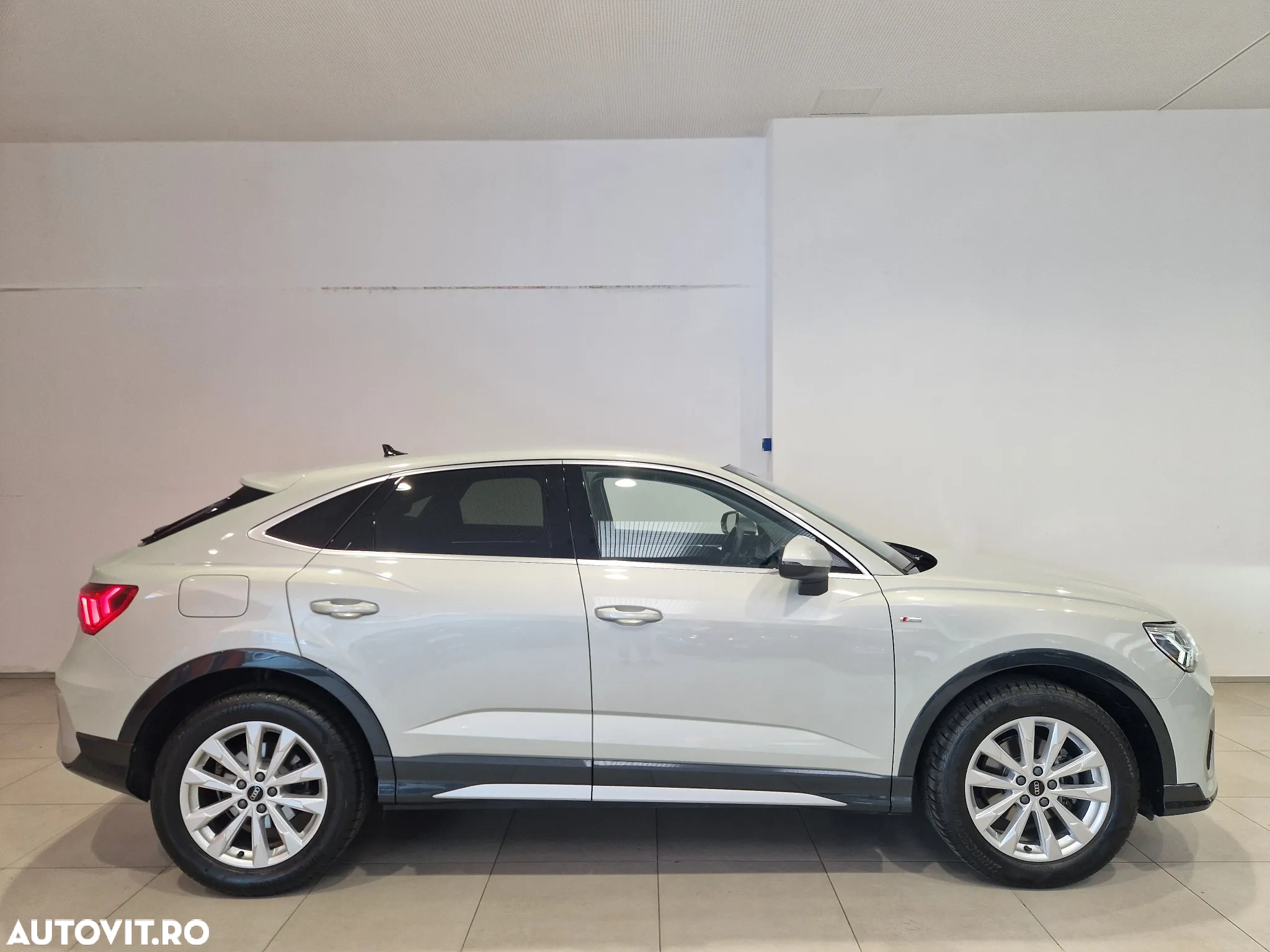 Audi Q3 1.5 35 TFSI S tronic S Line - 6