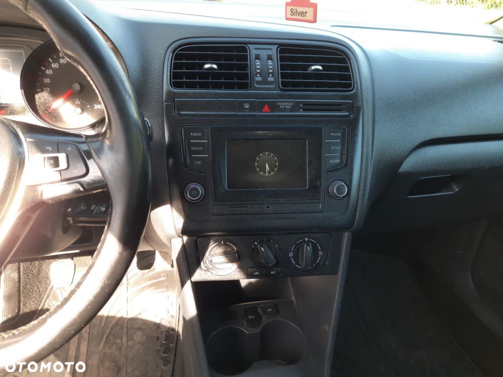 Volkswagen Polo 1.4 TDI BlueMotion - 9