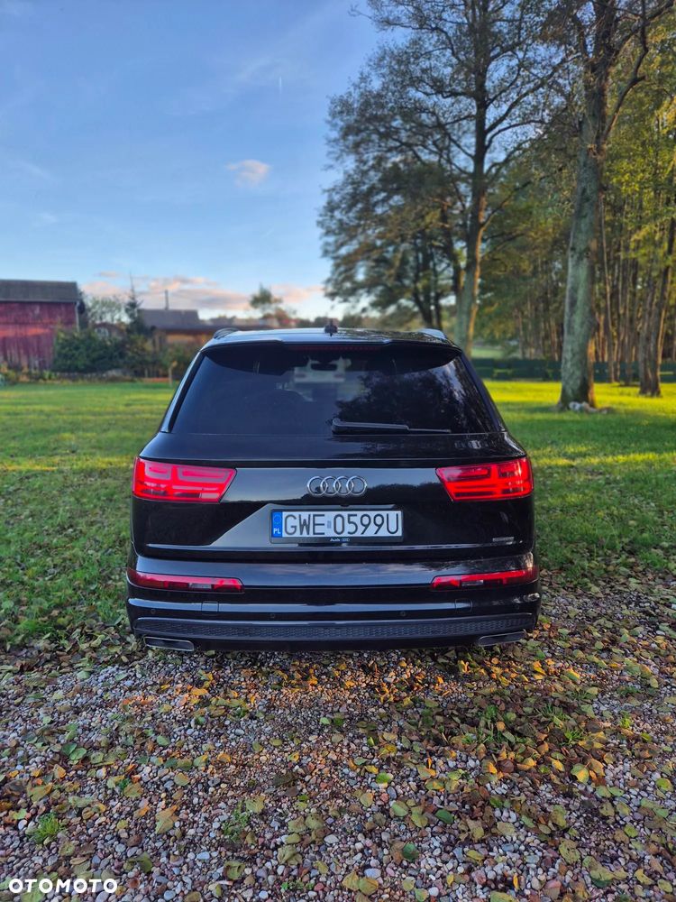 Audi Q7 - 24