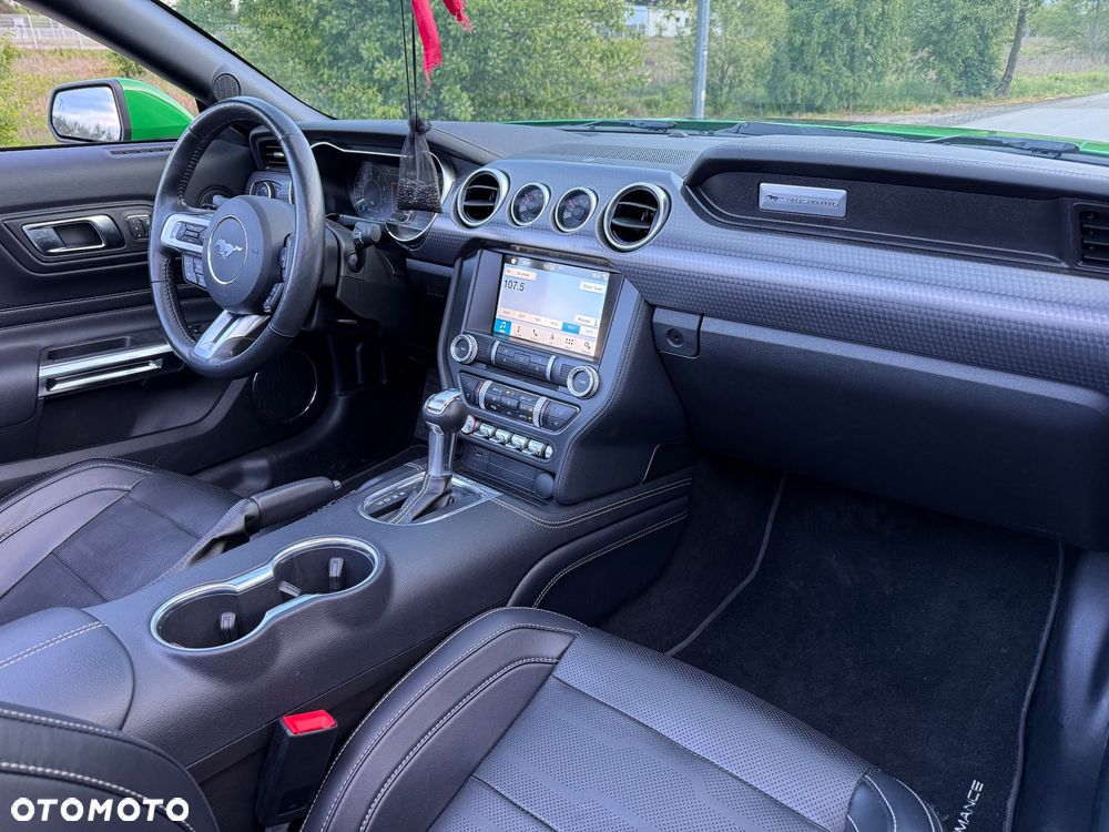 Ford Mustang 5.0 V8 GT - 8