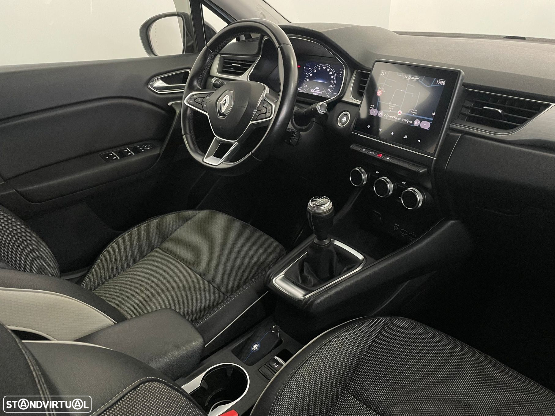 Renault Captur 1.5 dCi Exclusive - 23