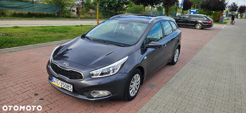 Kia Ceed - 1