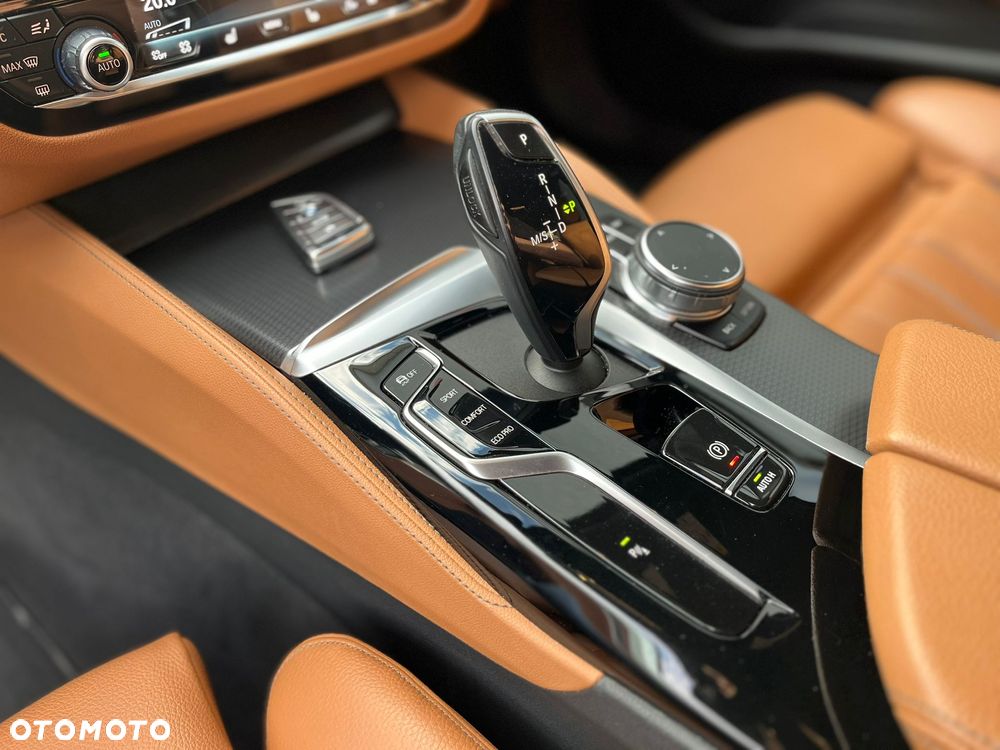 BMW Seria 5 530d xDrive mHEV M Sport sport - 28