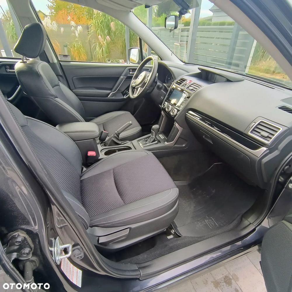 Subaru Forester 2.0 XT Comfort Lineartronic - 13