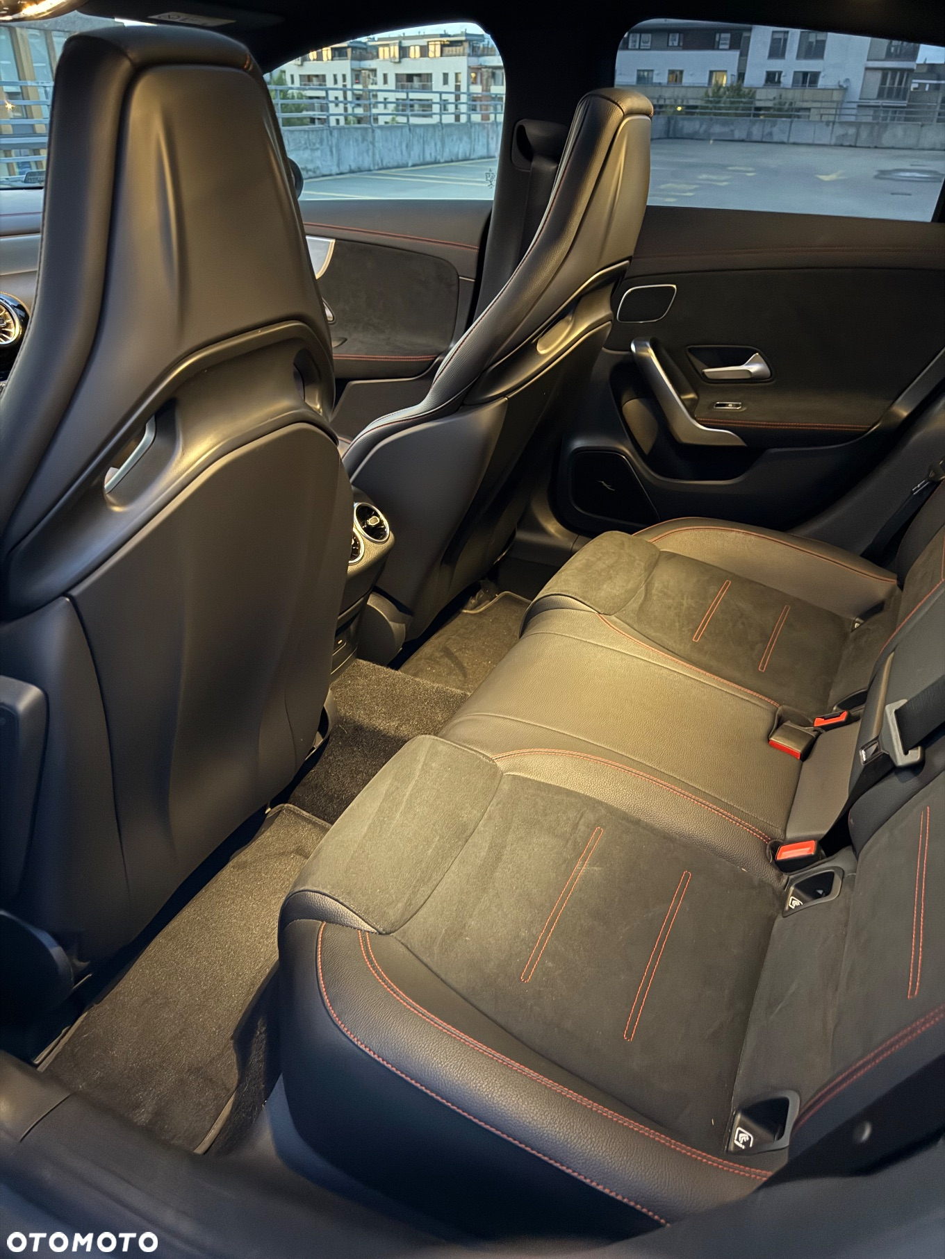 Mercedes-Benz CLA AMG 45 S 4-Matic 8G-DCT - 11