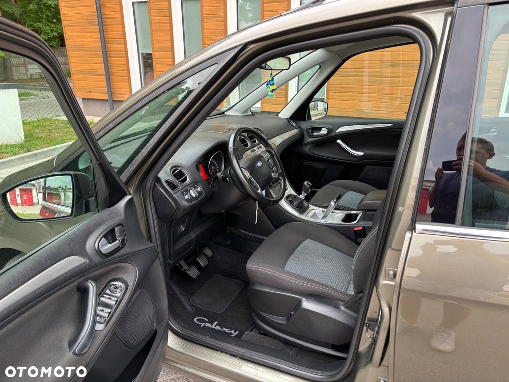 Ford Galaxy 2.0 TDCi Trend - 12
