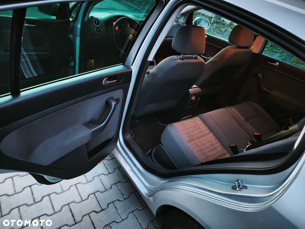 Volkswagen Golf 1.4 TSI Tour - 12