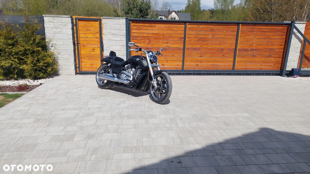 Harley-Davidson V-Rod Muscle - 1