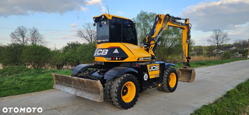 JCB HYDRADIG - 3