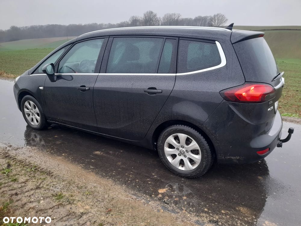 Opel Zafira - 13