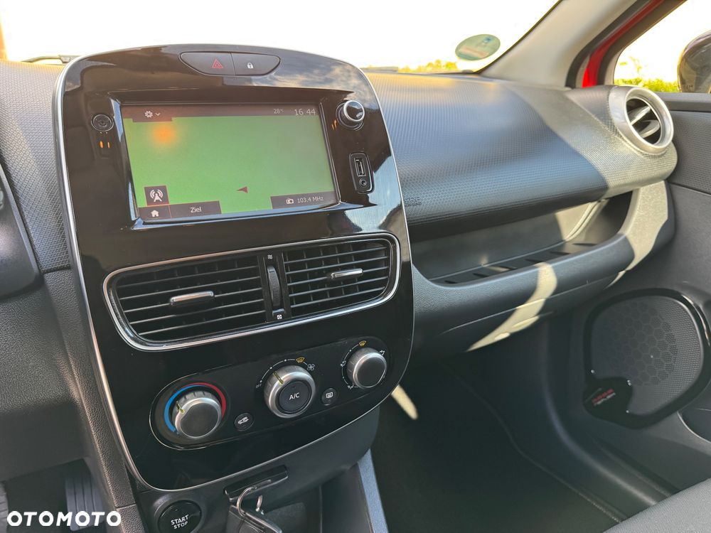 Renault Clio 1.2 16V 75 LIMITED 2018 - 24