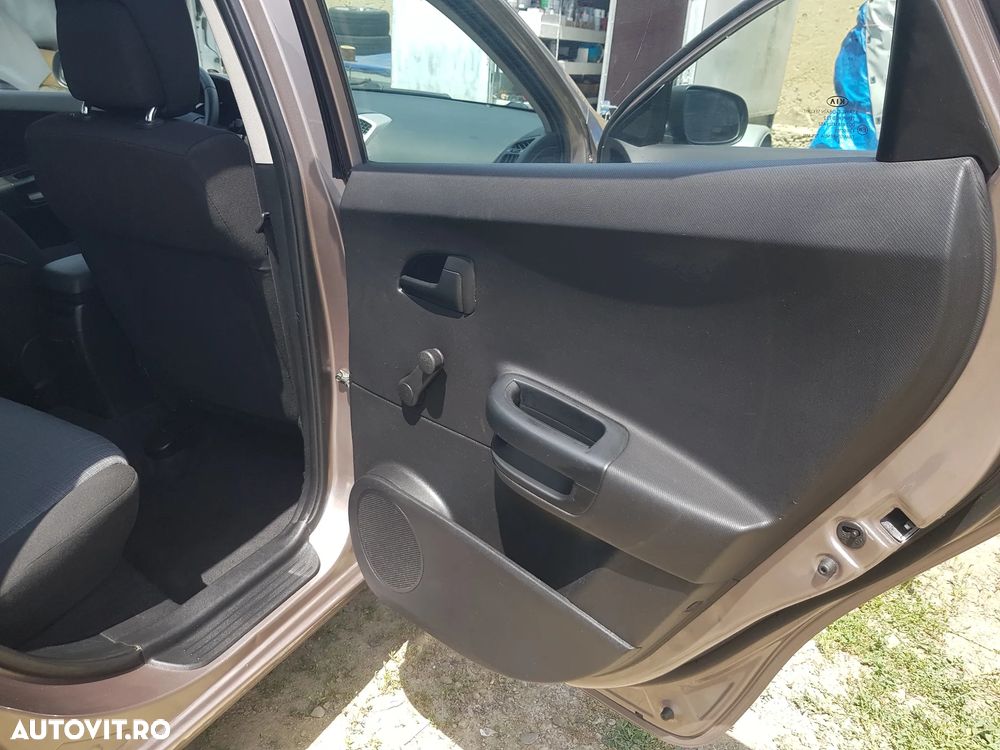 Kia Ceed 1.6 DSL TX COMFORT - 14