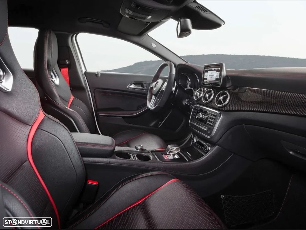 Mercedes-Benz GLA 45 AMG 4Matic Speedshift 7G-DCT Night Edition - 8